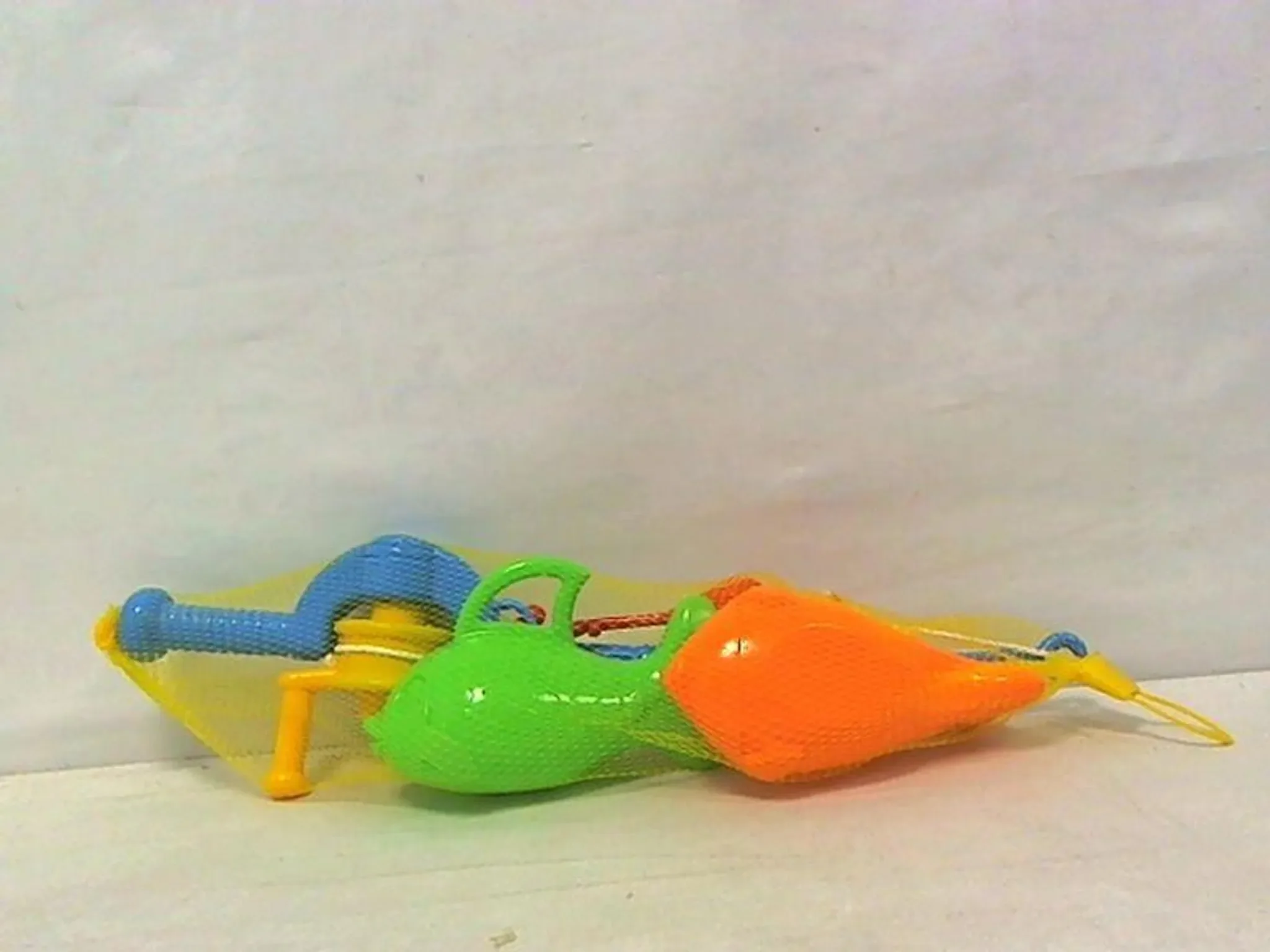 Angelspiel für Kinder – Angelrute mit 2 Fischen